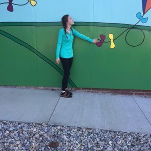 Meet your Posher, Ava